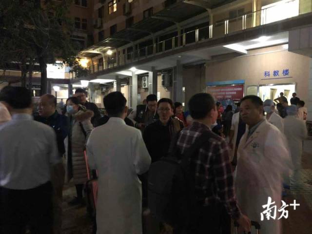 在广东省人民医院，医疗团队正在集合。